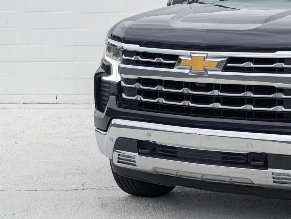 used 2023 Chevrolet Silverado 1500 car, priced at $43,991