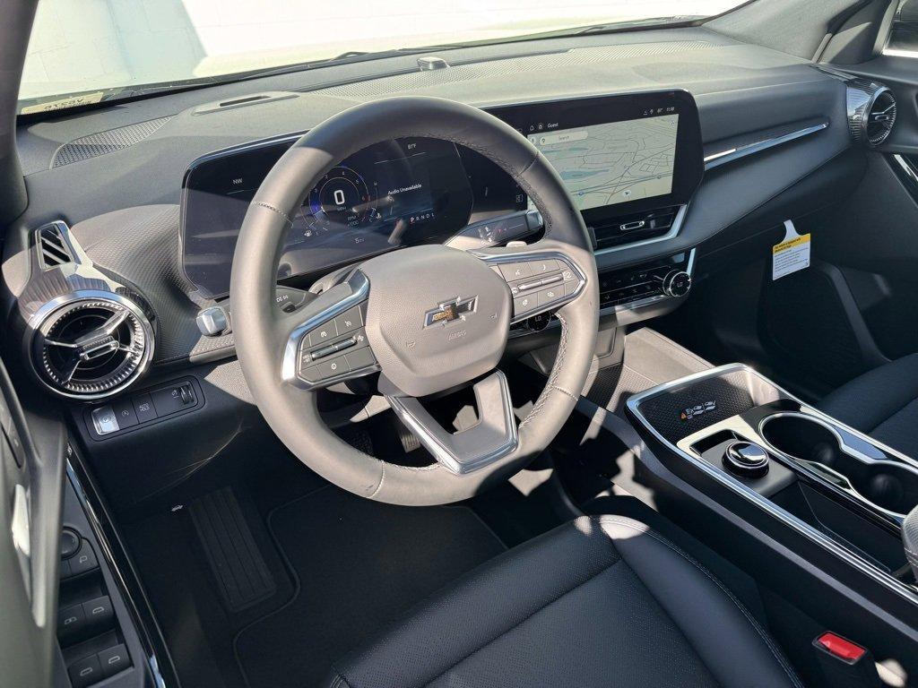 new 2026 Chevrolet Equinox car, priced at $31,915