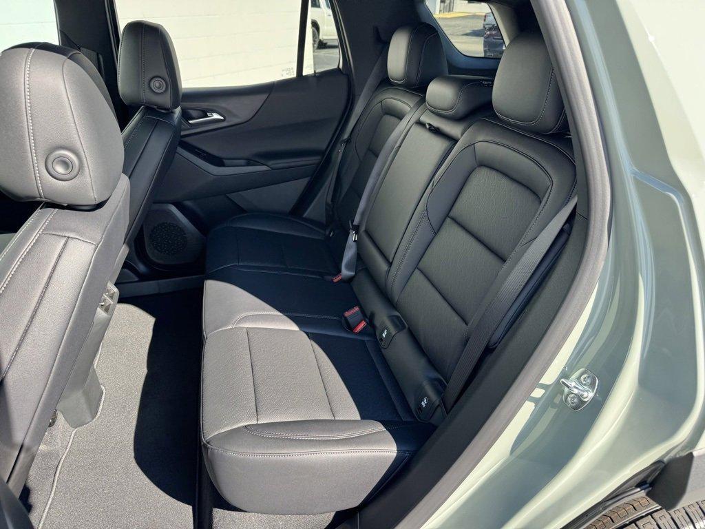 new 2026 Chevrolet Equinox car, priced at $31,915