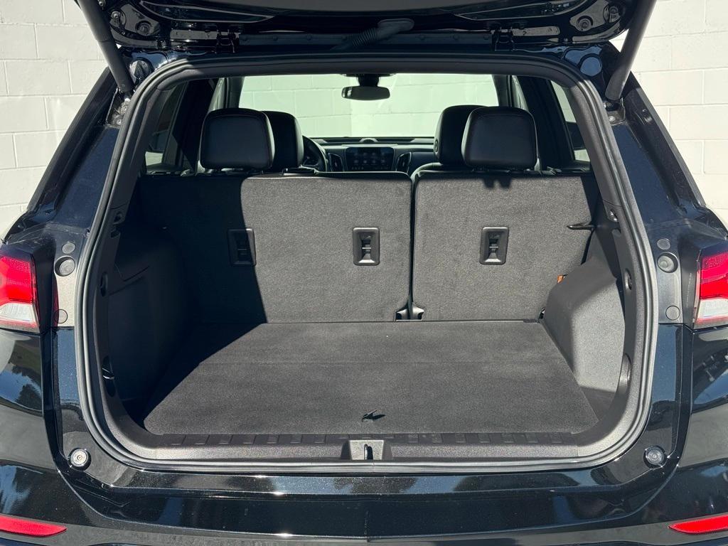 used 2024 Chevrolet Equinox car, priced at $26,869