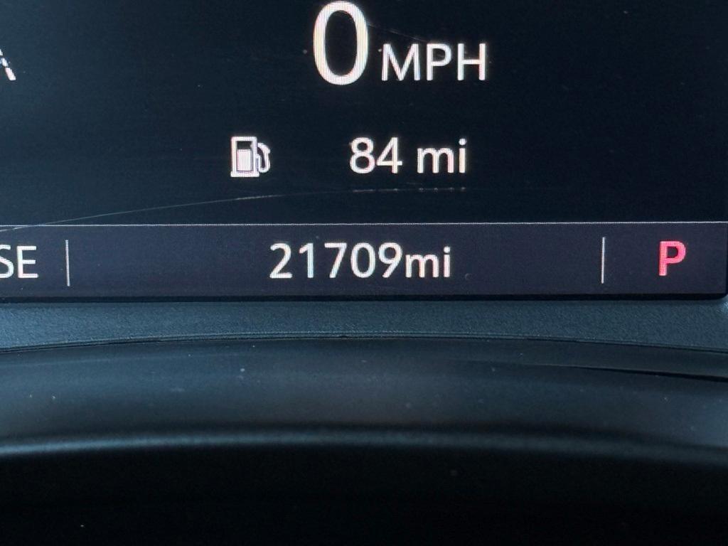 used 2024 Chevrolet Equinox car, priced at $26,869