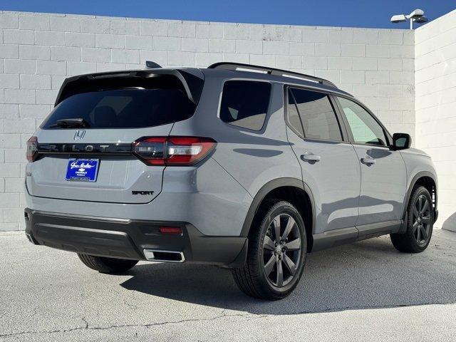 used 2025 Honda Pilot car, priced at $36,857