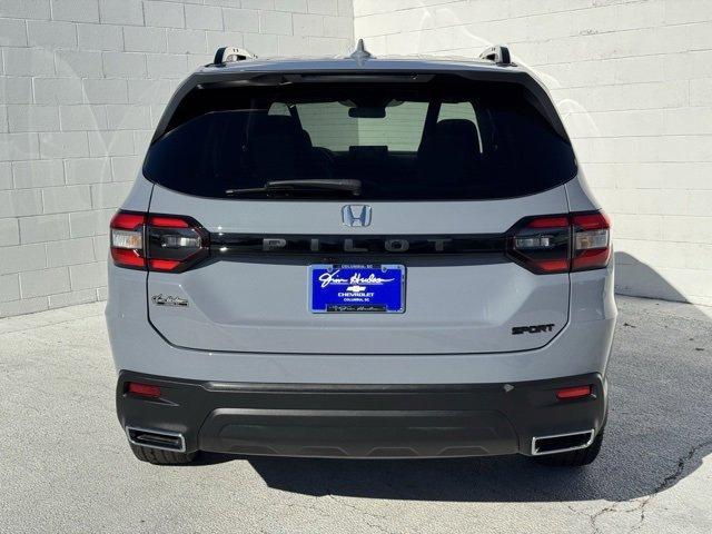 used 2025 Honda Pilot car, priced at $36,857