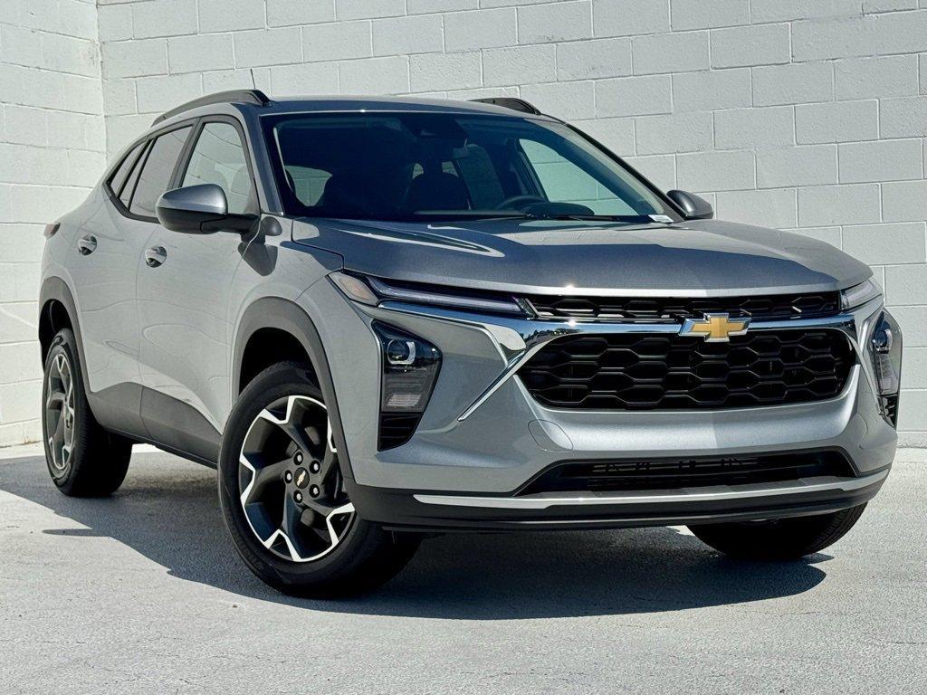 new 2025 Chevrolet Trax car, priced at $25,750