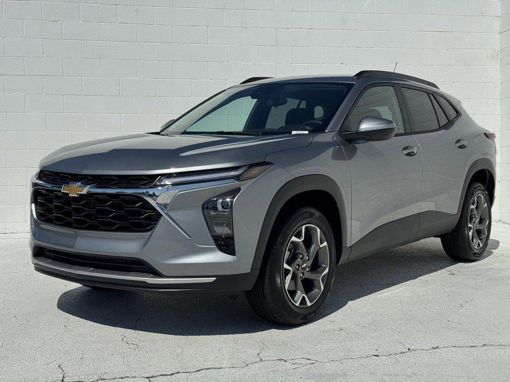 new 2025 Chevrolet Trax car, priced at $25,750