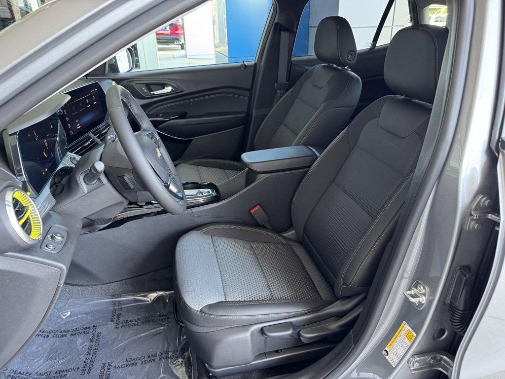 new 2025 Chevrolet Trax car, priced at $25,750