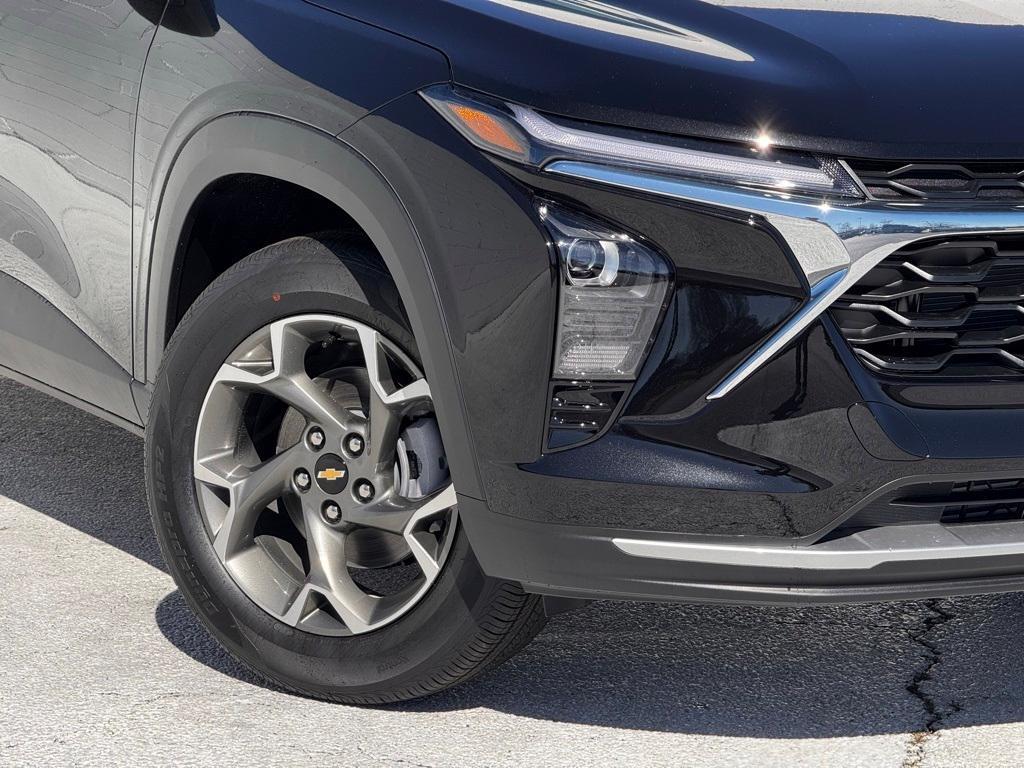 new 2025 Chevrolet Trax car, priced at $24,190