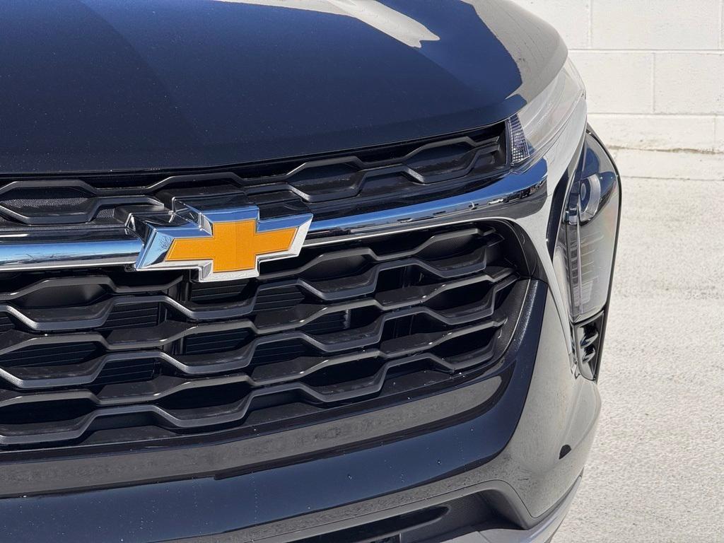 new 2025 Chevrolet Trax car, priced at $24,190