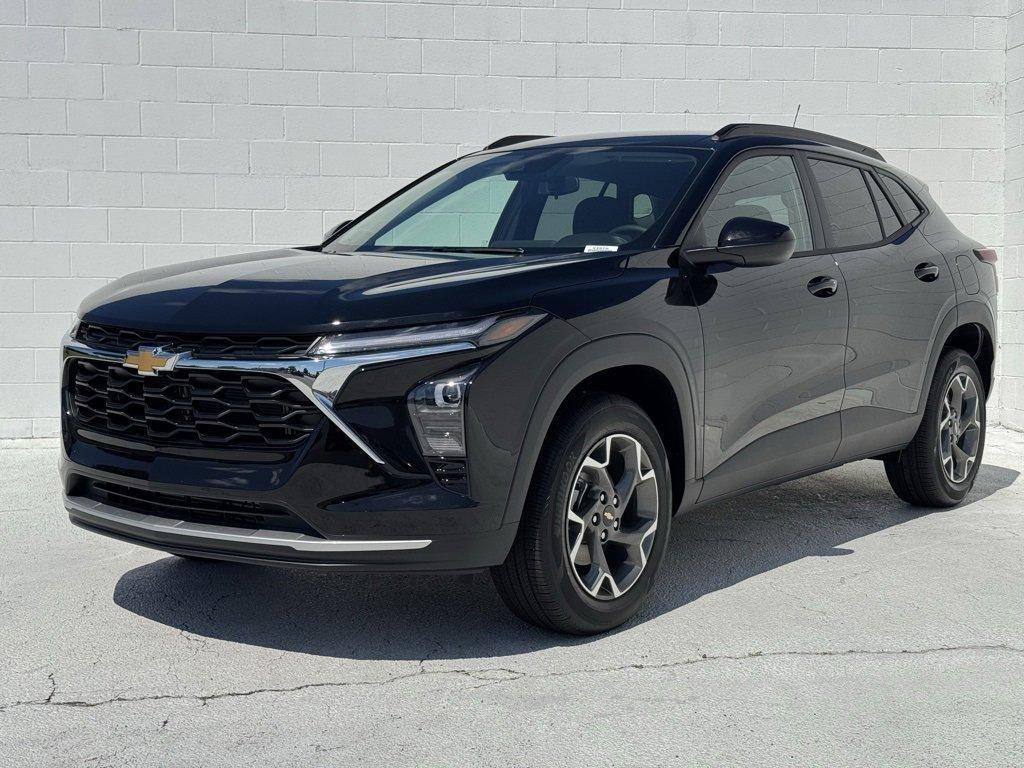 new 2025 Chevrolet Trax car, priced at $23,750