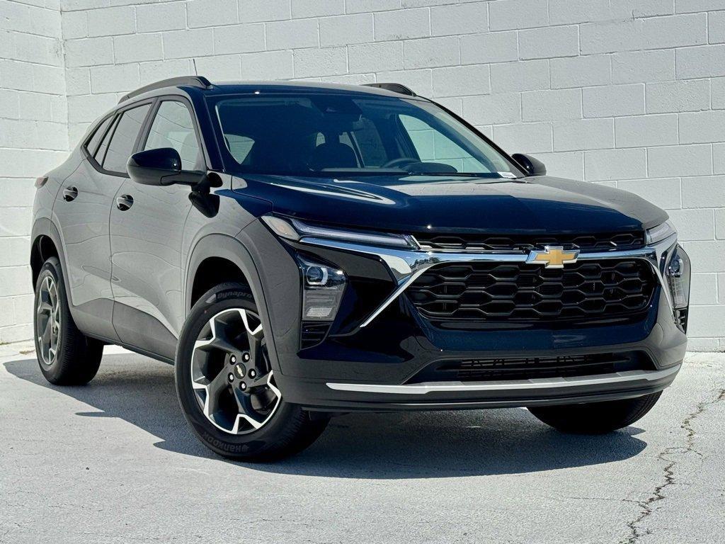 new 2025 Chevrolet Trax car, priced at $23,750