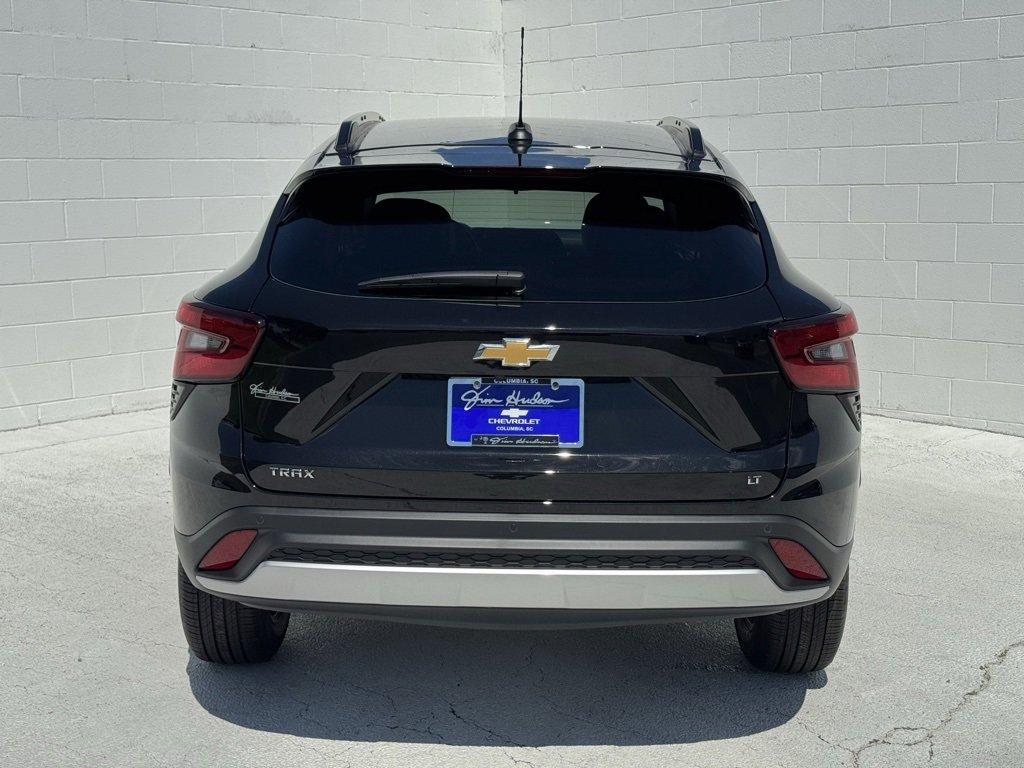 new 2025 Chevrolet Trax car, priced at $23,750