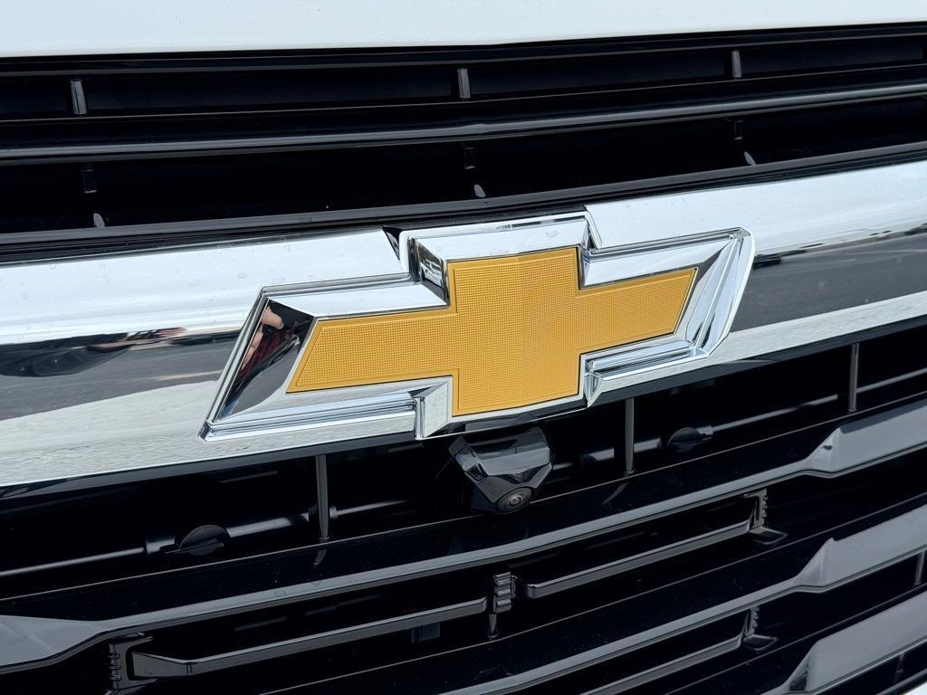 new 2025 Chevrolet Suburban car, priced at $59,495