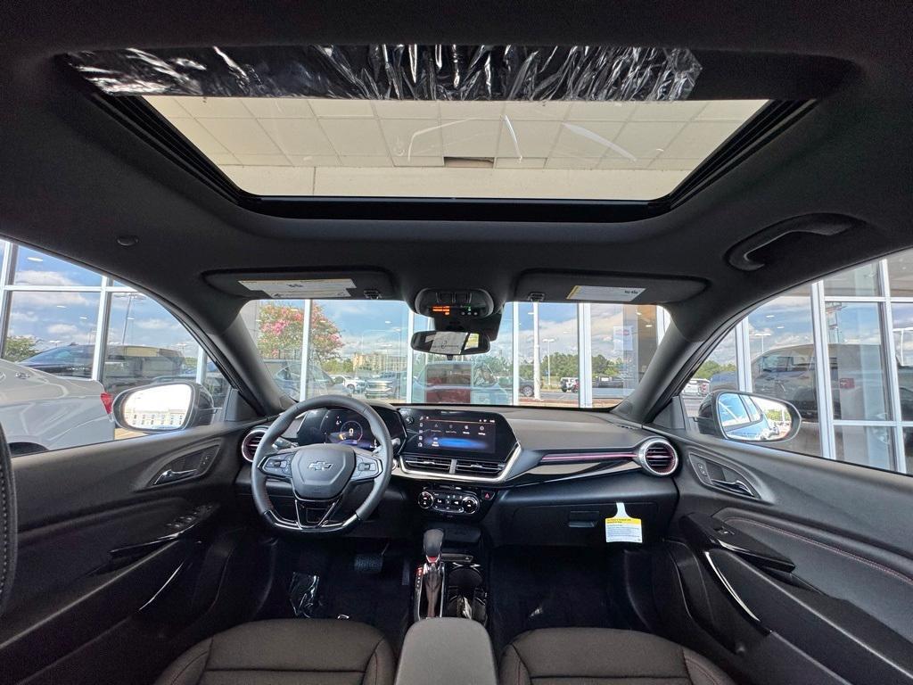 new 2025 Chevrolet Trax car, priced at $27,850