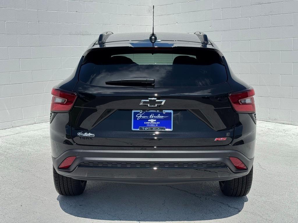 new 2025 Chevrolet Trax car, priced at $27,850