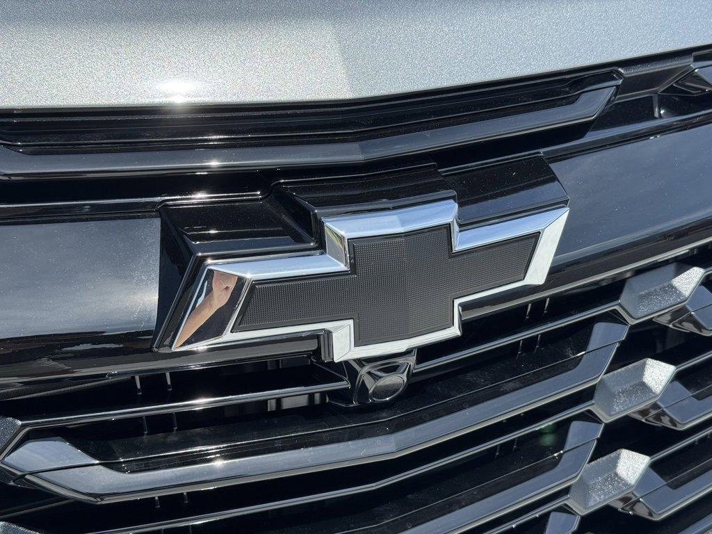 new 2026 Chevrolet Equinox car, priced at $31,290