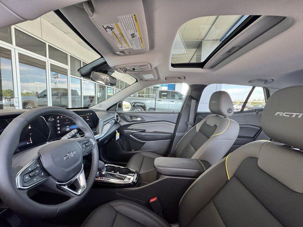 new 2025 Chevrolet Trax car, priced at $27,850