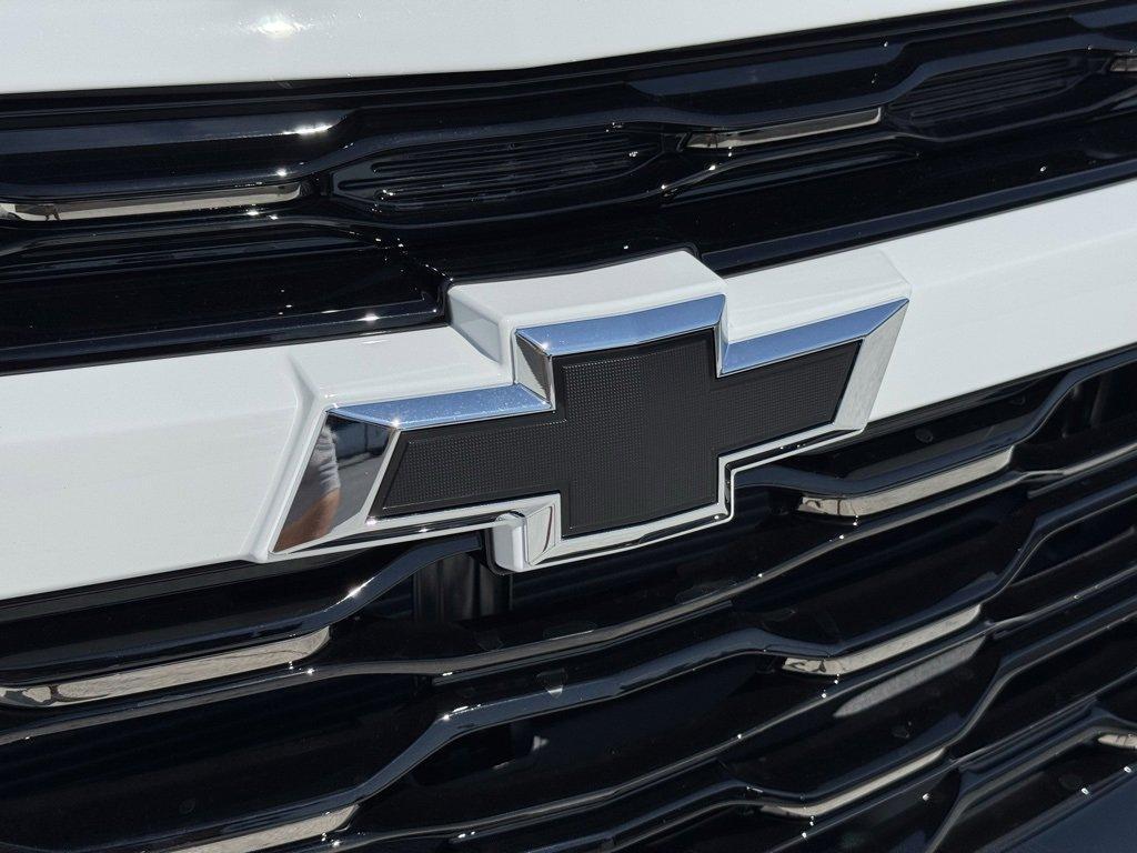 new 2025 Chevrolet Trax car, priced at $27,850