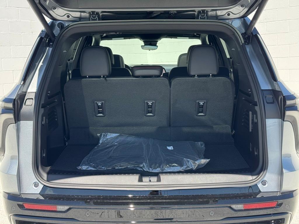 new 2025 Chevrolet Traverse car, priced at $57,345