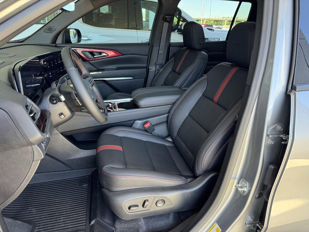 new 2025 Chevrolet Traverse car, priced at $57,345