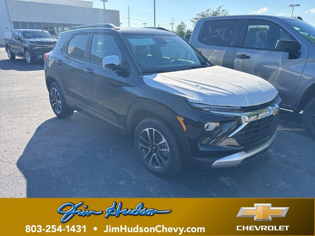 new 2025 Chevrolet TrailBlazer car, priced at $28,575