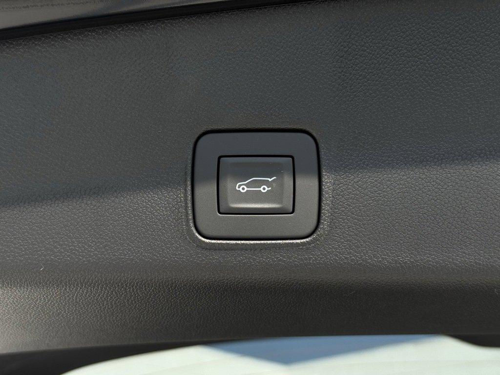 new 2025 Chevrolet TrailBlazer car, priced at $28,575