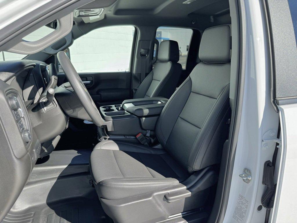 new 2025 Chevrolet Silverado 3500 car, priced at $68,073