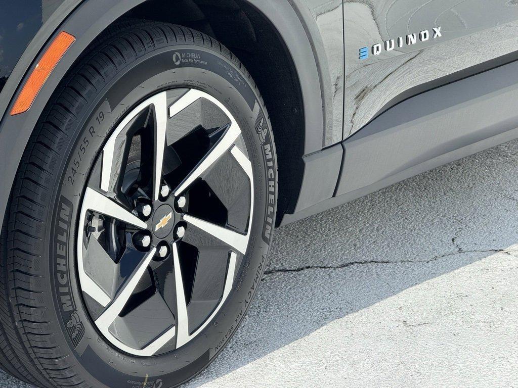 new 2025 Chevrolet Equinox EV car, priced at $25,790