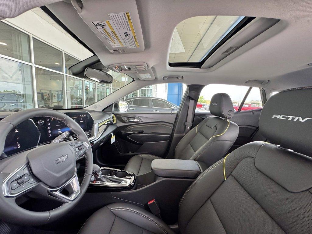 new 2025 Chevrolet Trax car, priced at $27,585