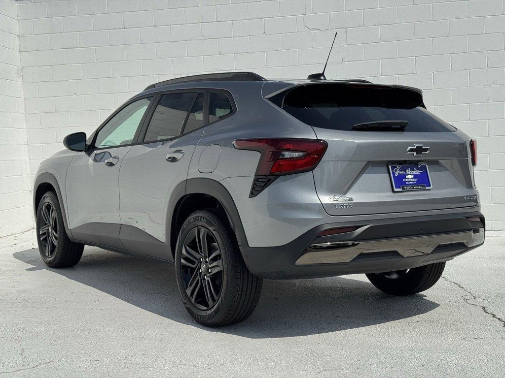 new 2025 Chevrolet Trax car, priced at $27,585