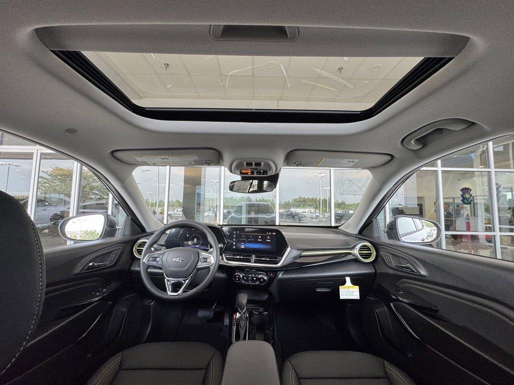 new 2025 Chevrolet Trax car, priced at $27,585
