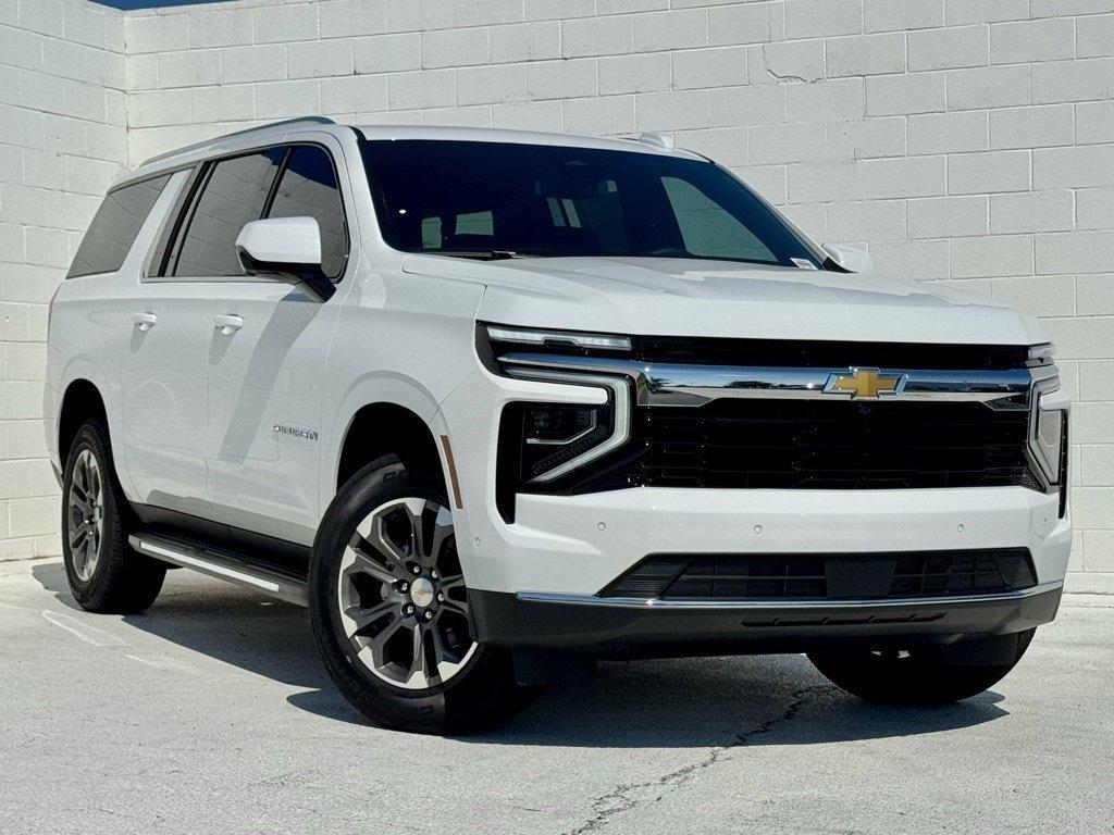 new 2025 Chevrolet Suburban car, priced at $62,690