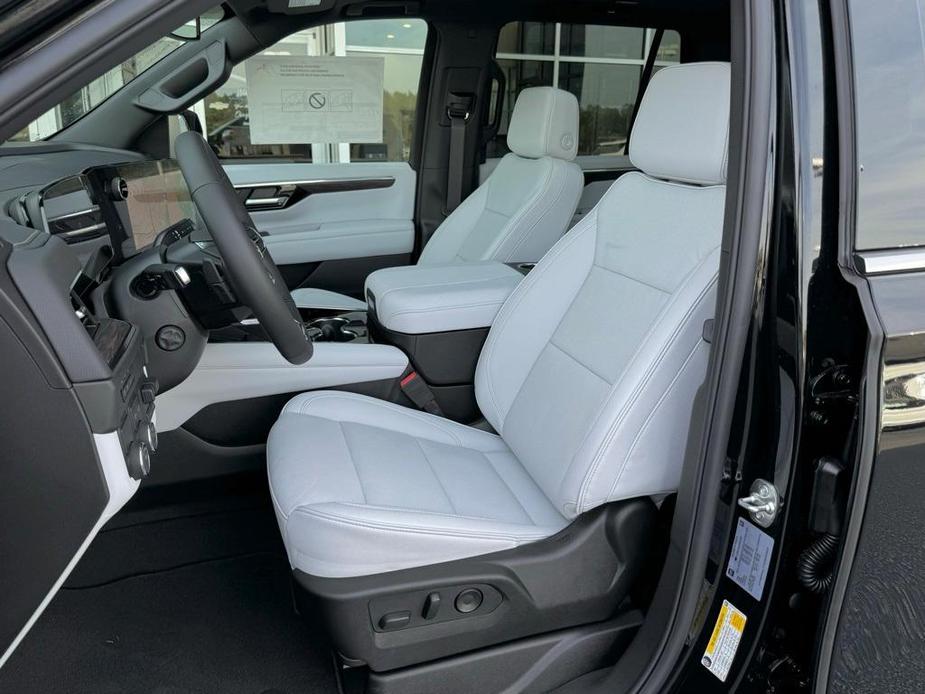 new 2025 Chevrolet Tahoe car, priced at $78,585