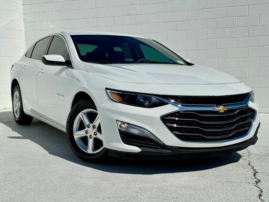 new 2024 Chevrolet Malibu car, priced at $23,695