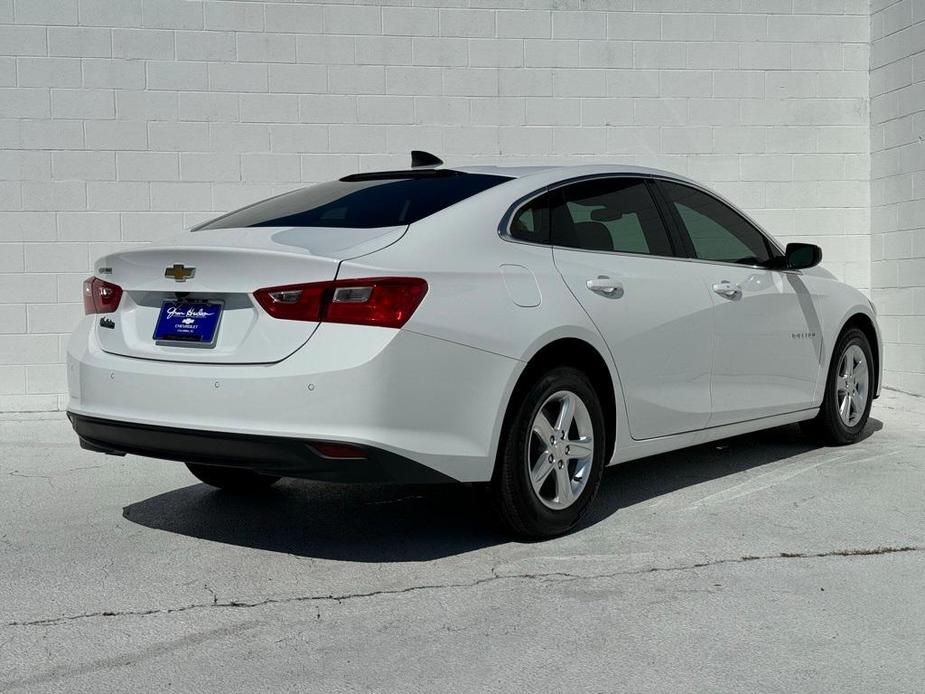 new 2024 Chevrolet Malibu car, priced at $23,695