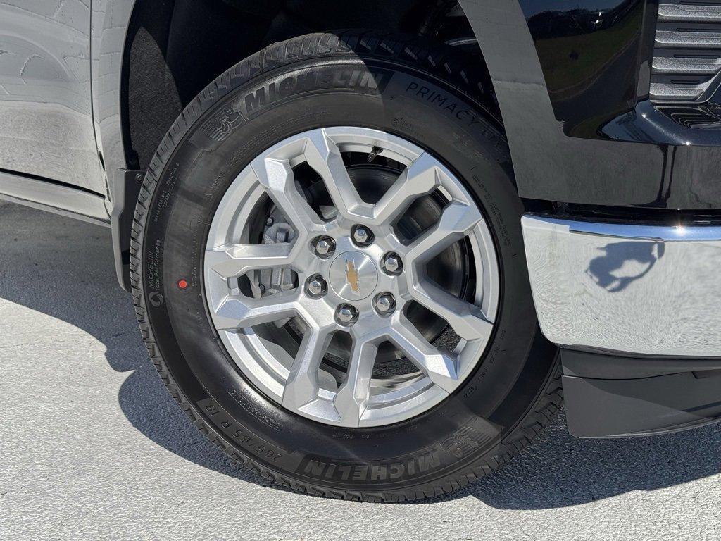 new 2025 Chevrolet Silverado 1500 car, priced at $44,675