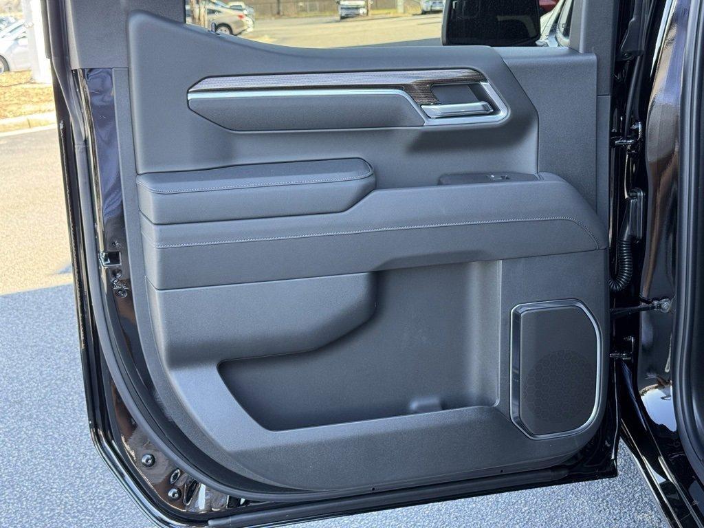 new 2025 Chevrolet Silverado 1500 car, priced at $44,675