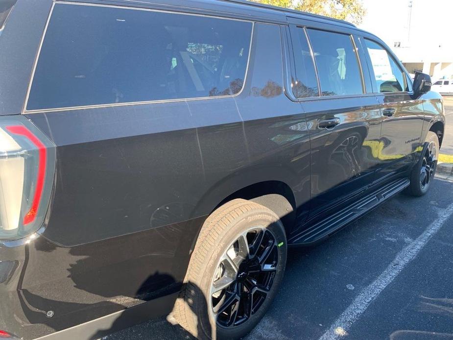 new 2025 Chevrolet Suburban car, priced at $76,050