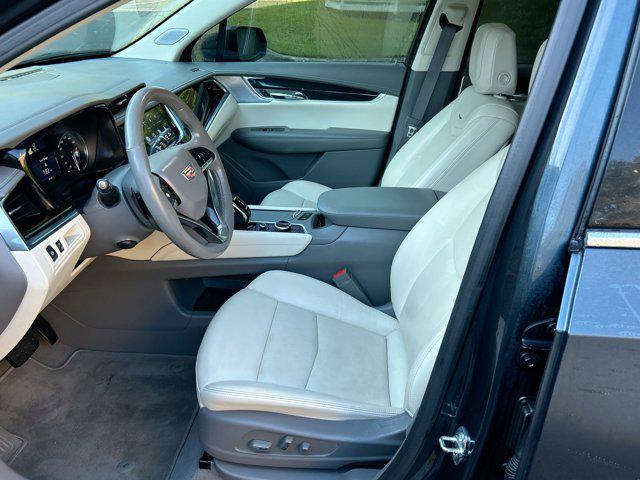 used 2020 Cadillac XT6 car, priced at $32,000