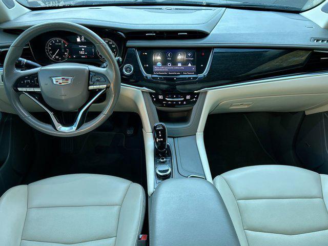 used 2020 Cadillac XT6 car, priced at $32,000