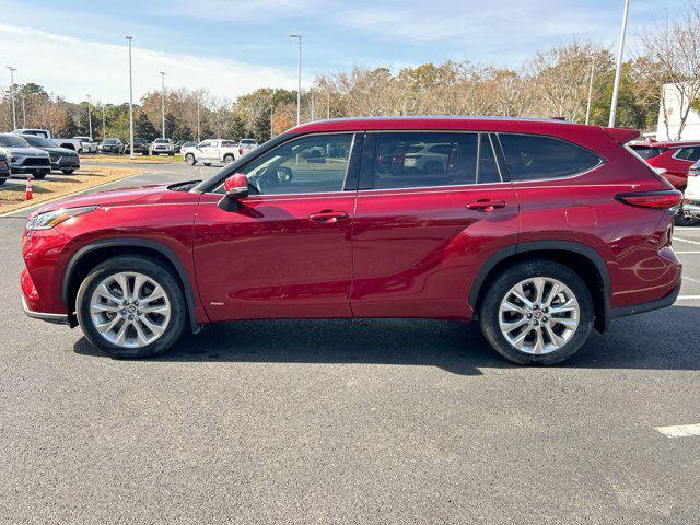 used 2023 Toyota Highlander Hybrid car, priced at $47,500