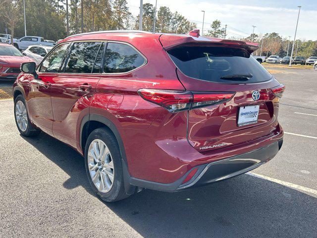 used 2023 Toyota Highlander Hybrid car, priced at $47,500