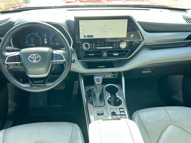 used 2023 Toyota Highlander Hybrid car, priced at $47,500