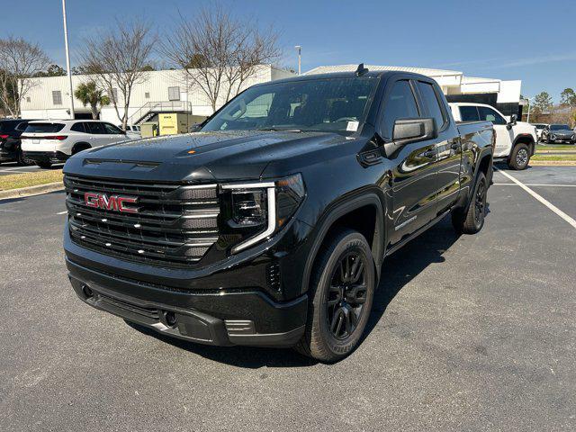 new 2025 GMC Sierra 1500 car, priced at $50,025