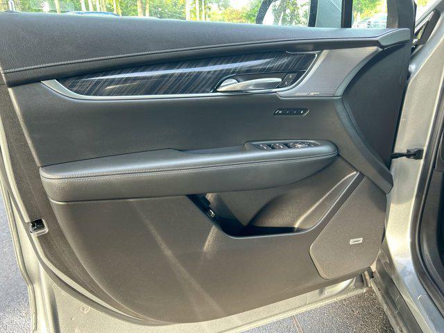 used 2023 Cadillac XT6 car, priced at $44,988
