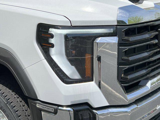 new 2024 GMC Sierra 2500 car, priced at $59,676