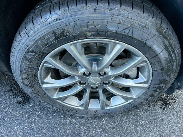 used 2021 Jeep Cherokee car, priced at $24,988
