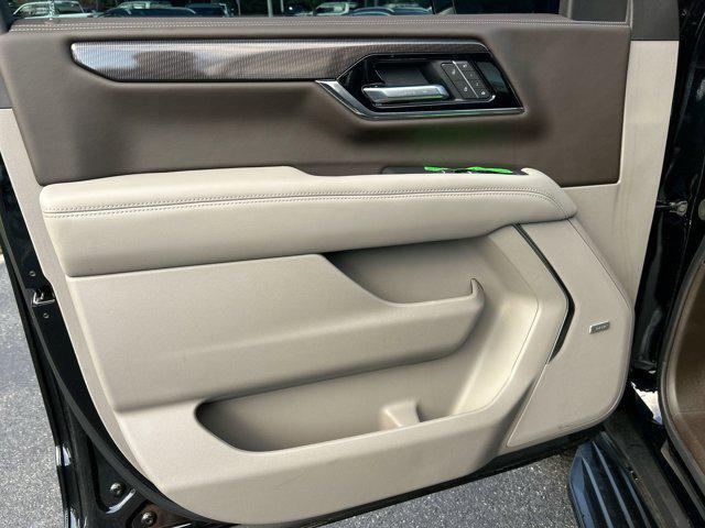 used 2025 GMC Yukon car, priced at $79,988