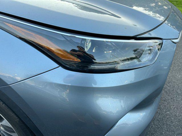 used 2023 Toyota Highlander car, priced at $44,988