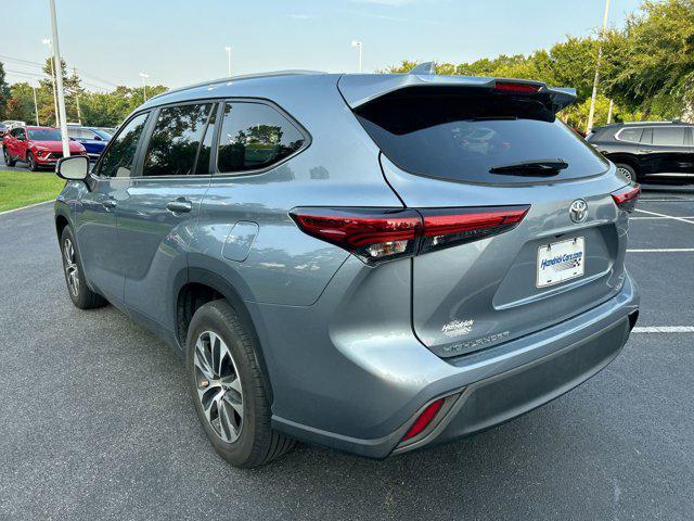 used 2023 Toyota Highlander car, priced at $44,988