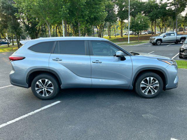 used 2023 Toyota Highlander car, priced at $44,988